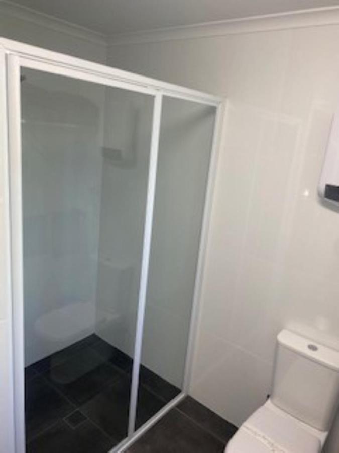 Kinross Motel 3*
