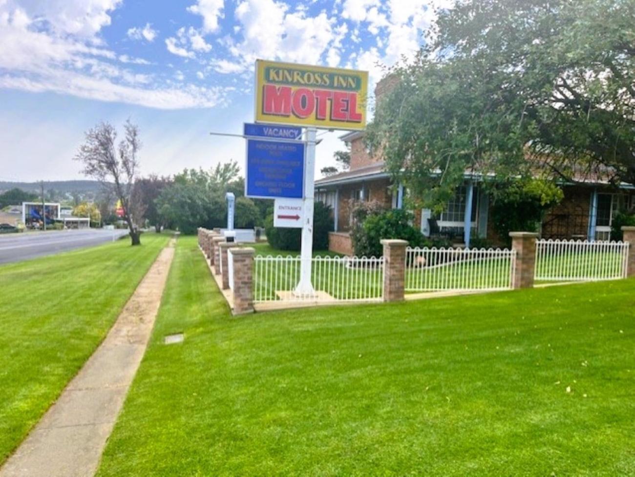 Kinross Motel