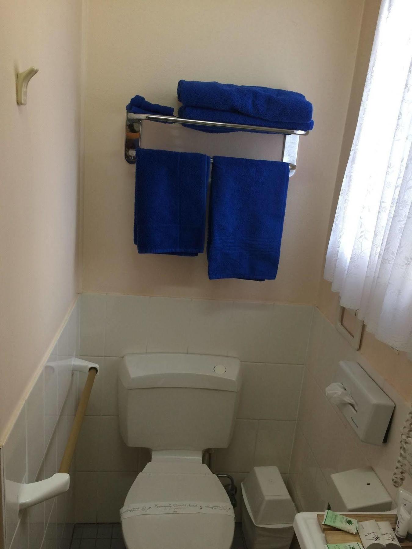 Kinross Motel 3*